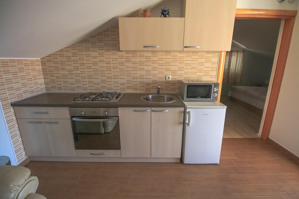 Apartment Ana 沃迪切 外观 照片