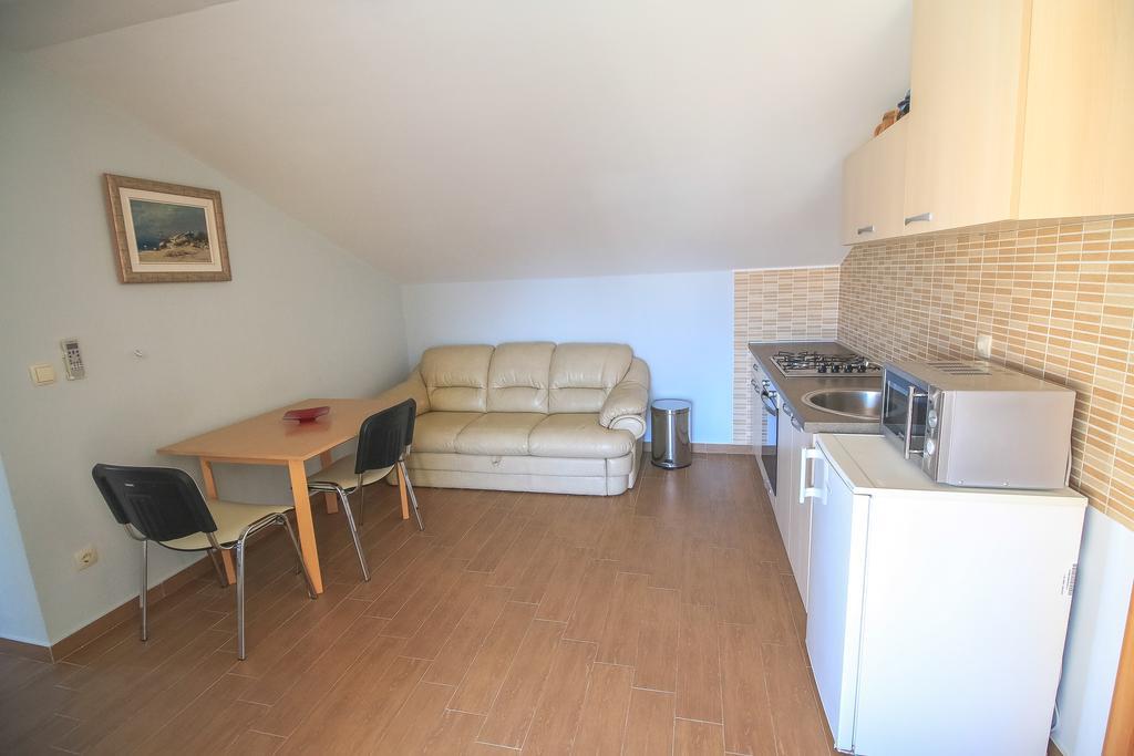 Apartment Ana 沃迪切 外观 照片